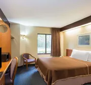 Travelodge by Wyndham Fort Myers Airport hotel detail image 5