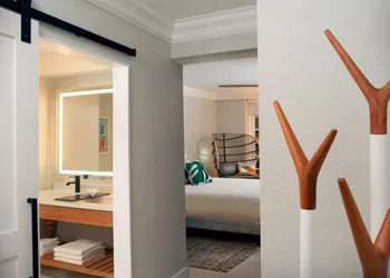 Pelican Grand Beach Resort - A Noble House Resort hotel thumbnail 4