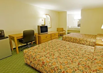 Americas Best Value Inn Gainesville, TX hotel thumbnail 4