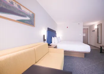 Hampton Inn Chicago-Carol Stream hotel thumbnail 6
