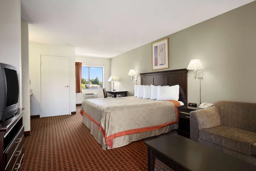 Days Inn & Suites by Wyndham Rancho Cordova hotel detail image 6