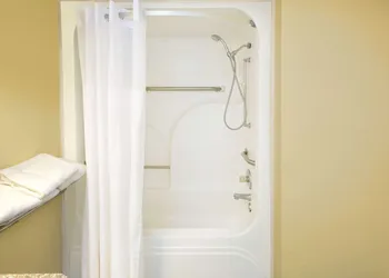 Days Inn by Wyndham Gulfport hotel thumbnail 8