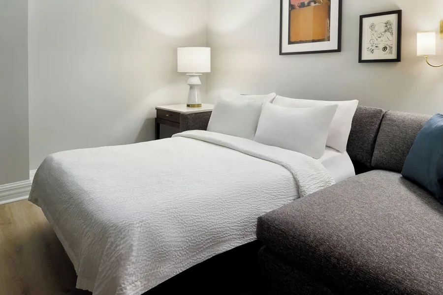 Courtyard by Marriott New Orleans French Quarter/Iberville hotel detail image 6