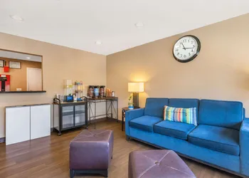 Comfort Inn Monterey Park - Los Angeles hotel thumbnail 2