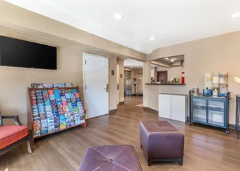 Comfort Inn Monterey Park - Los Angeles hotel thumbnail 6