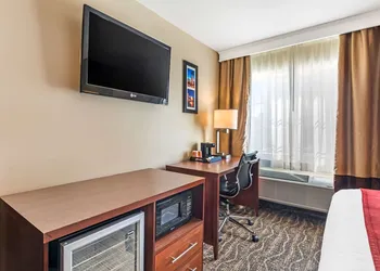 Comfort Inn Monterey Park - Los Angeles hotel thumbnail 8