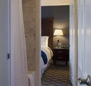 Newport Beach Hotel & Suites hotel detail image 7