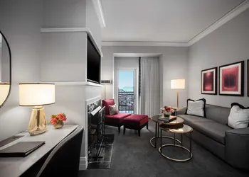 Waldorf Astoria Chicago hotel thumbnail 7
