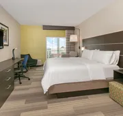 Holiday Inn Express Hotel & Suites Seaside-Convention Center by IHG hotel detail image 4