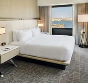 DoubleTree by Hilton Hotel & Suites Jersey City hotel detail image 5