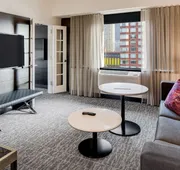 DoubleTree by Hilton Hotel & Suites Jersey City hotel detail image 7