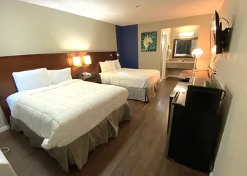 Travelodge by Wyndham San Antonio Lackland AFB North hotel thumbnail 4