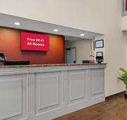 Red Roof Inn & Suites Albany, GA hotel detail image 4