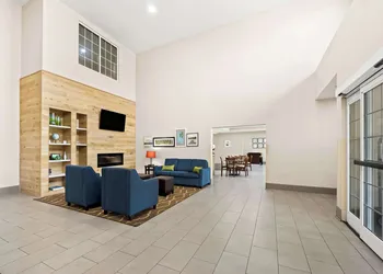 Comfort Inn & Suites High Point - Archdale hotel thumbnail 3