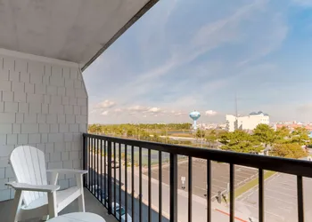 Best Western Plus Ocean City hotel thumbnail 7
