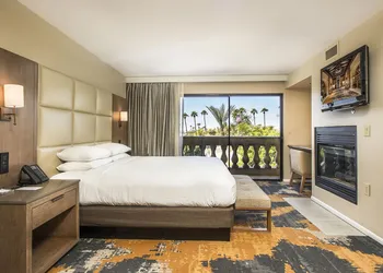 Hilton Phoenix Resort at the Peak hotel thumbnail 2