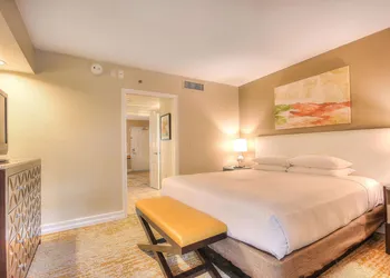 Hilton Phoenix Resort at the Peak hotel thumbnail 5