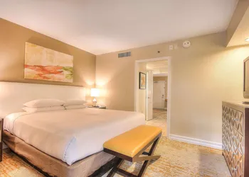 Hilton Phoenix Resort at the Peak hotel thumbnail 6