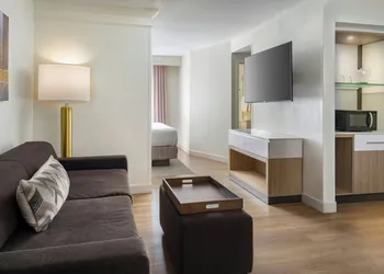 Springhill Suites by Marriott State College hotel thumbnail 6