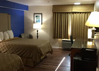California Inn and Suites Bakersfield hotel thumbnail 2