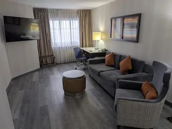 Best Western Plus Miamisburg-Dayton Suites, Banquets & Hotel hotel detail image 6