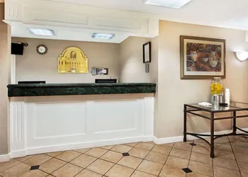 La Quinta Inn by Wyndham Detroit Canton hotel thumbnail 3