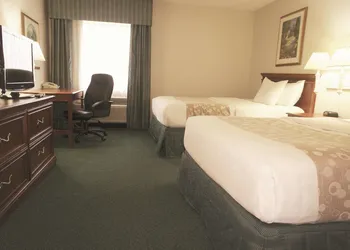La Quinta Inn by Wyndham Detroit Canton hotel thumbnail 4