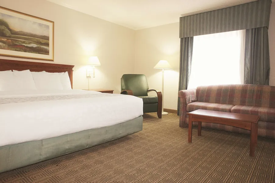 La Quinta Inn by Wyndham Detroit Canton hotel detail image 6