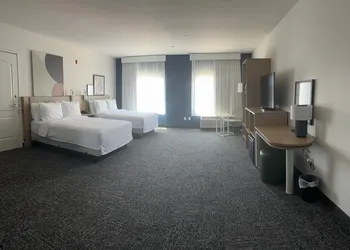 Spark by Hilton Redlands hotel thumbnail 4