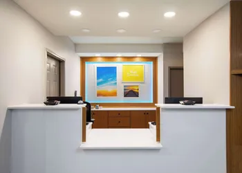 Days Inn by Wyndham Helen hotel thumbnail 3