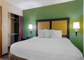 Extended Stay America Select Suites Atlanta Perimeter Peacht hotel thumbnail 4