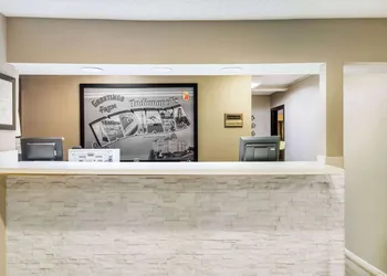 Super 8 by Wyndham Indianapolis/NE/Castleton Area hotel thumbnail 4