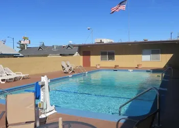 Hotel Salina Beaumont CA hotel thumbnail 3