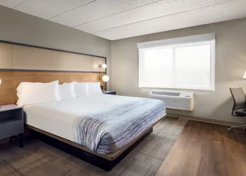 AmericInn by Wyndham Rapid City hotel thumbnail 8