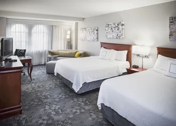 Courtyard by Marriott Norfolk Downtown hotel thumbnail 4
