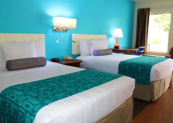 Howard Johnson by Wyndham Savannah GA hotel thumbnail 7