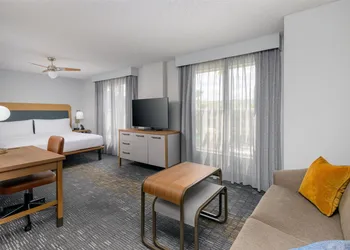 Homewood Suites by Hilton® Orlando-UCF Area hotel thumbnail 7