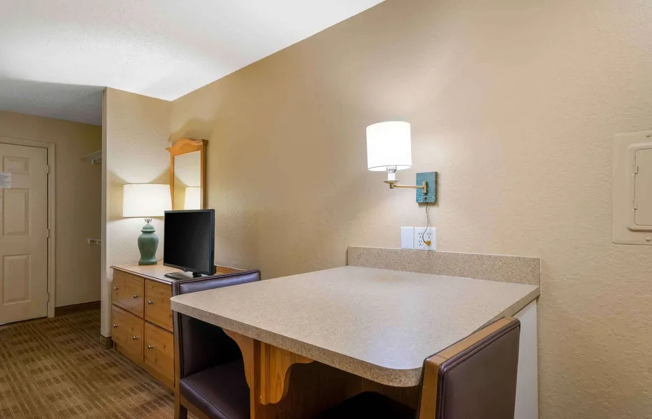 Extended Stay America Suites Clearwater Carillon Park hotel detail image 6