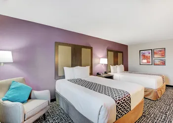 La Quinta Inn & Suites by Wyndham Las Vegas Nellis hotel thumbnail 7