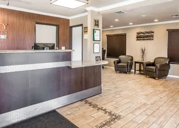 Quality Inn & Suites Woodland - Sacramento Airport hotel thumbnail 5