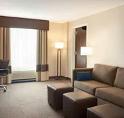 Comfort Inn & Suites Presidential - Downtown Little Rock hotel detail image 4