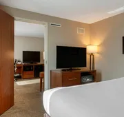 Comfort Inn & Suites Presidential - Downtown Little Rock hotel detail image 5