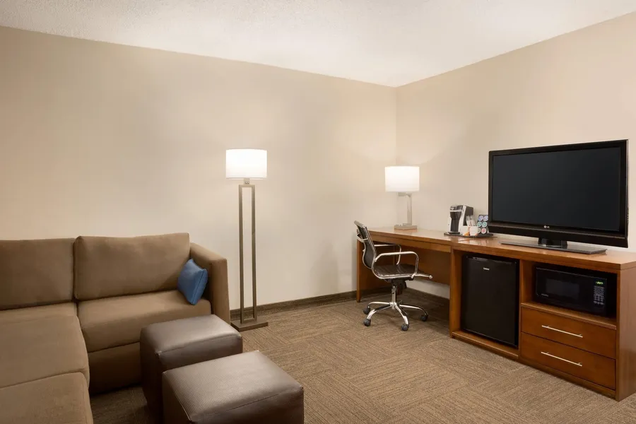 Comfort Inn & Suites Presidential - Downtown Little Rock hotel detail image 6
