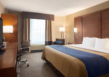 Comfort Inn & Suites Presidential - Downtown Little Rock hotel thumbnail 8