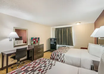 Red Roof Inn & Suites Pensacola East - Milton hotel thumbnail 6