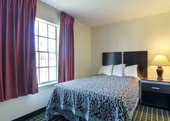 Days Inn by Wyndham Market Center Dallas Love Field hotel thumbnail 8