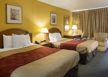 Econo Lodge Petersburg - Fort Lee hotel thumbnail 7