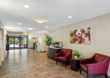 Red Roof Inn PLUS+ Jacksonville - Southpoint hotel thumbnail 4