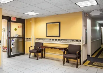 Rodeway Inn & Suites Milwaukee Airport hotel thumbnail 3