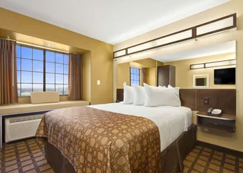 Microtel Inn & Suites by Wyndham Round Rock hotel thumbnail 5
